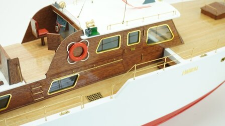 Billing Boats Admiral DMI619